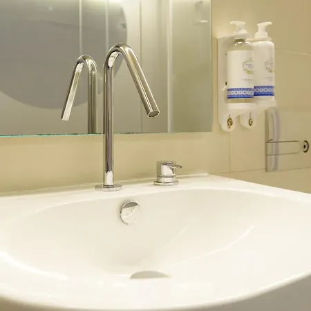 The Bitcoin Chapel Iconic Luxury Апартаменты Порту