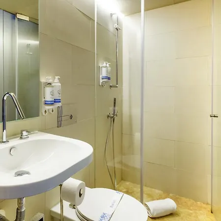 The Bitcoin Chapel Iconic Luxury Appartement Porto