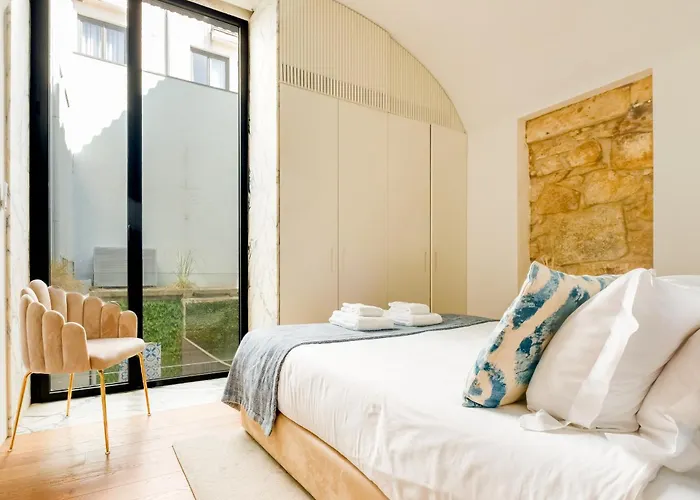 The Bitcoin Chapel Iconic Luxury Апартаменты *