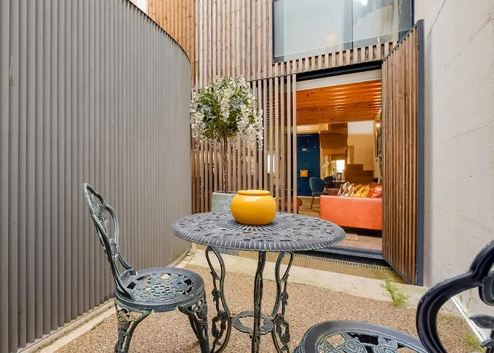 The Bitcoin Chapel Iconic Luxury Διαμέρισμα *