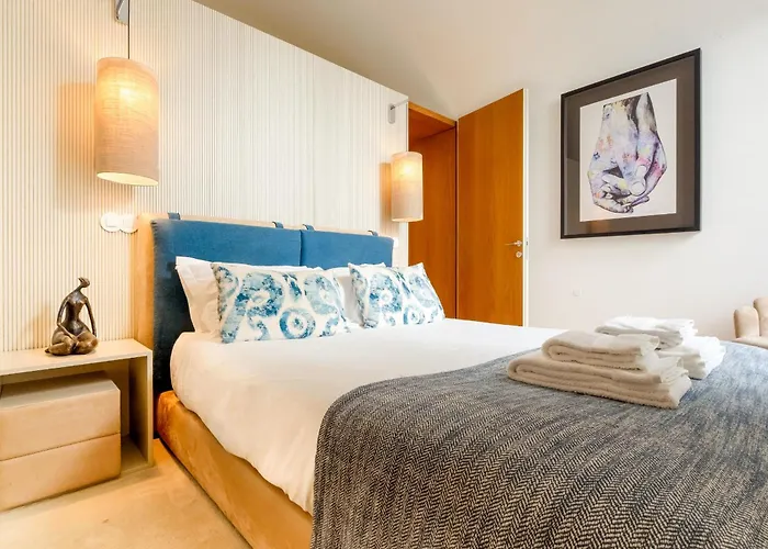 The Bitcoin Chapel Iconic Luxury דירה