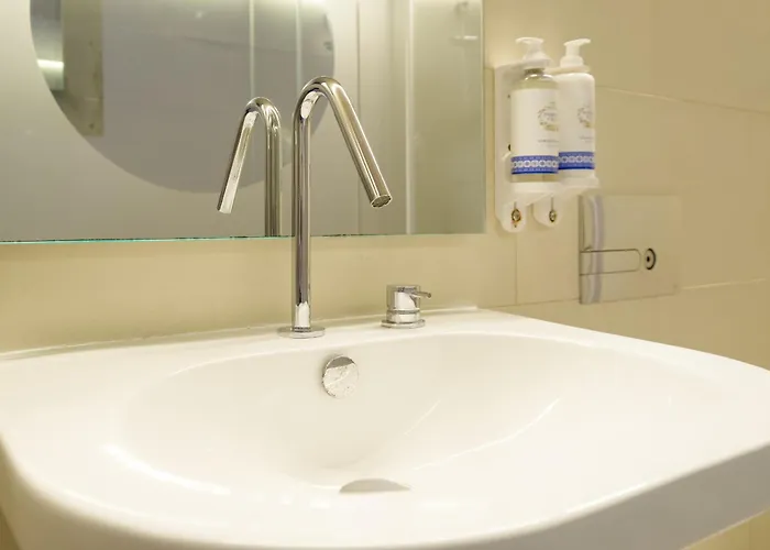 The Bitcoin Chapel Iconic Luxury Lägenhet Oporto