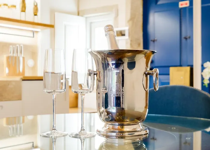 The Bitcoin Chapel Iconic Luxury Lägenhet *