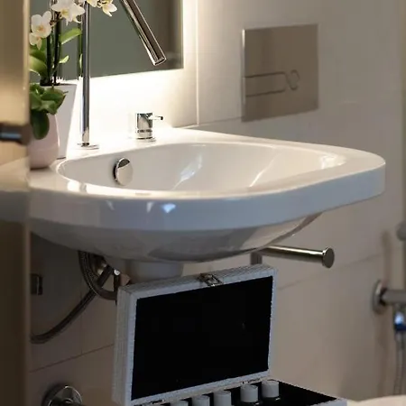 아파트 The Bitcoin Chapel Iconic Luxury